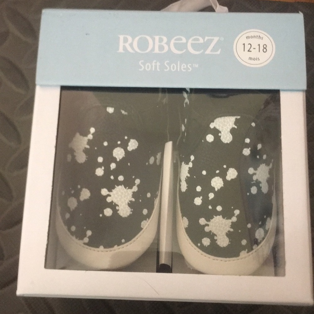 Robeez soft soles as Liam 12-18 months